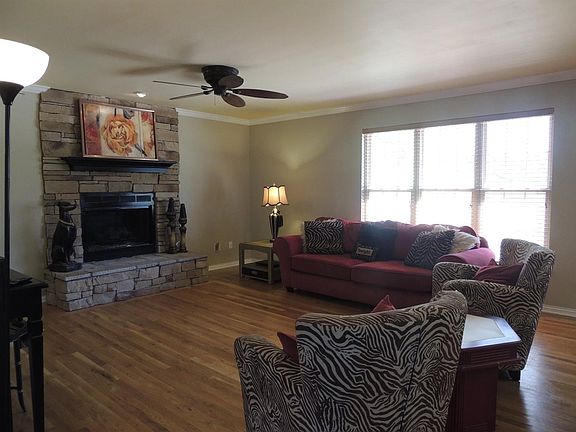3rd image of 3116 Valley Haven Ct