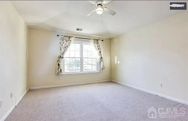 1335 Waterford Dr — Photo 18