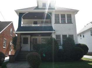 10312 Edgepark Dr, Garfield Heights, OH 44125