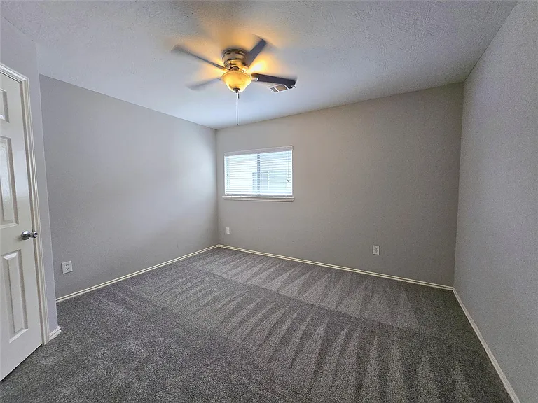 1423 Stone Bluff Dr — Photo 25