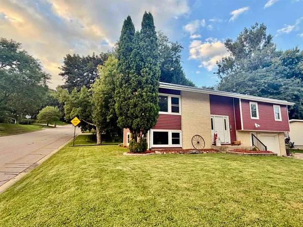 790 W Parkview Dr, Richland Center, WI 53581