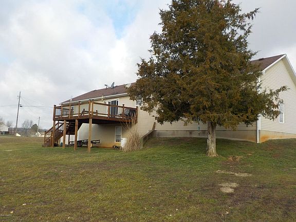5th image of 160 Freedom Ct