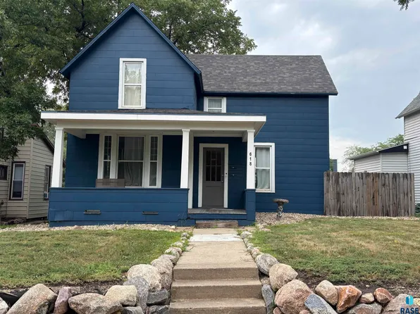 618 S 2nd Ave, Sioux Falls, SD 57104