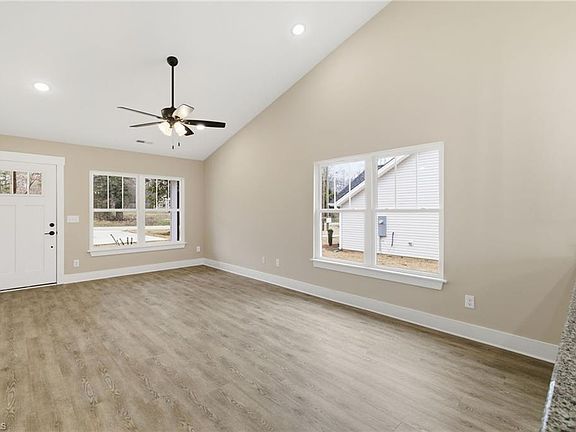 5th image of 1214 Bowen Dr