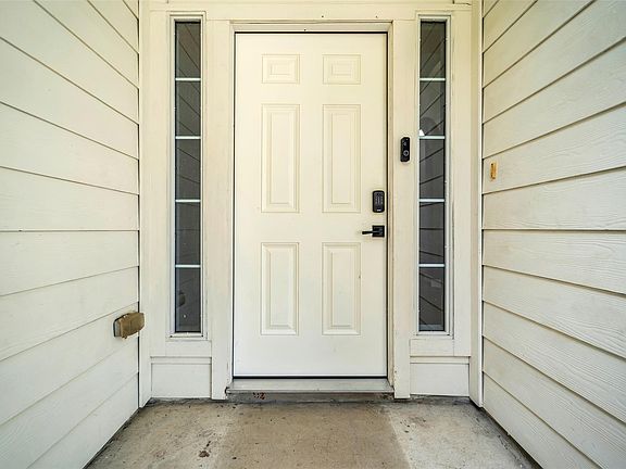 3rd image of 6131 Wilcox Point Dr