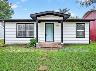 1016 W Crawford St, Denison, TX 75020