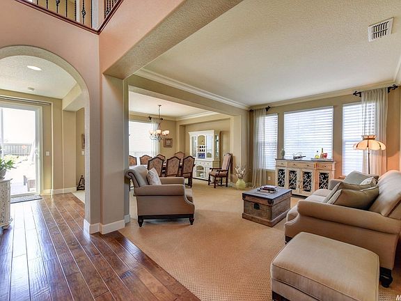 5th image of 4034 Bothwell Cir
