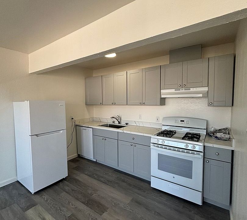 1st image of 2344 E 17th St #4