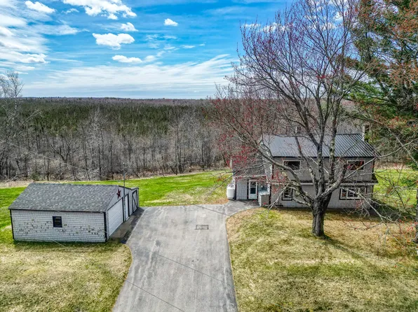 485 Peltoma Avenue, Pittsfield, ME 04967