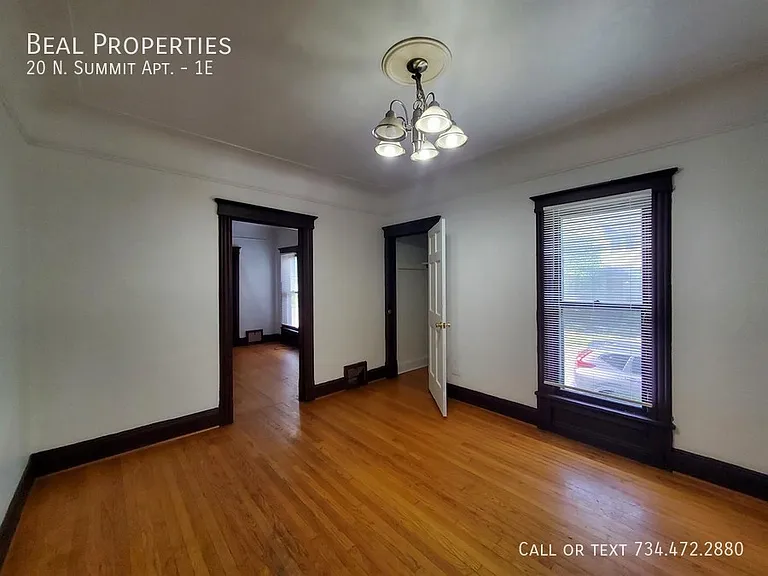 20 N Summit St #1E — Photo 10