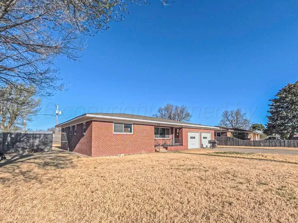 312 Chase Ave, Gruver, TX 79040