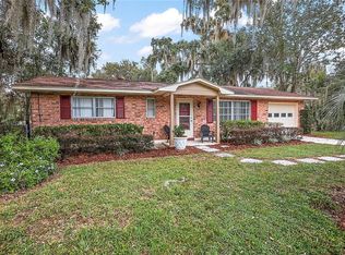 2410 Stoer Island Dr, Leesburg, FL 34748