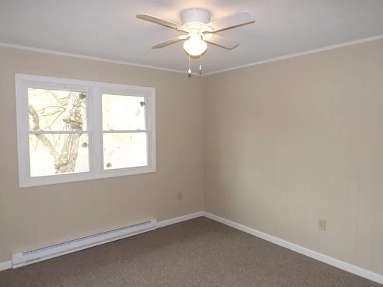 73 Remington Dr — Photo 10