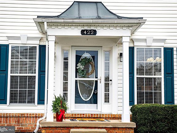 4th image of 422 Clydebank Dr