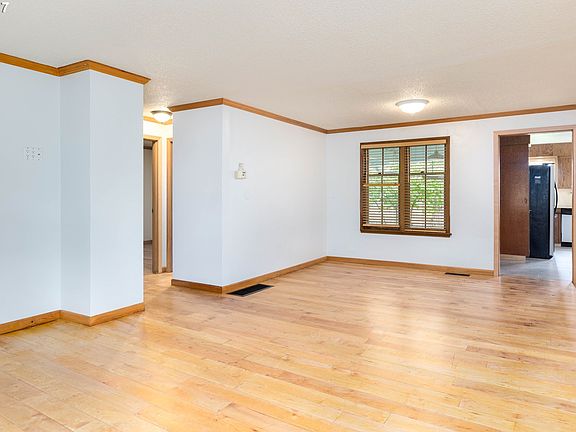 3rd image of 3505 E 12th St