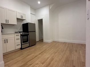 246 W 4th St APT 2R, New York, NY 10014