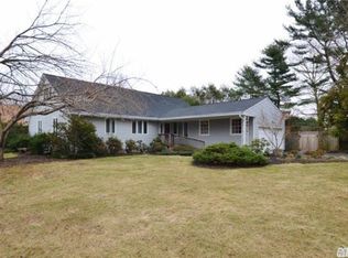 22 Prairie Rd, Huntington Station, NY 11746