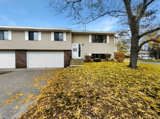 4611 Penkwe Way, Eagan, MN 55122