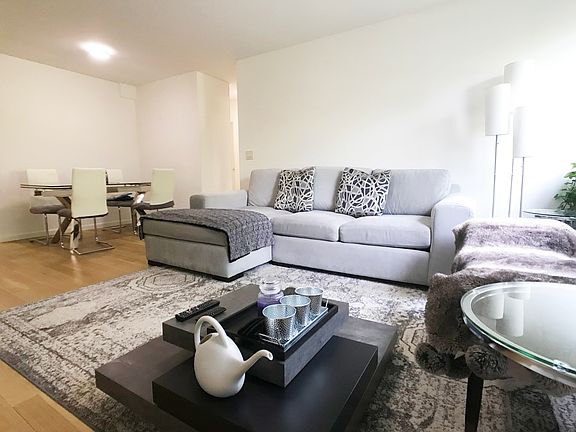 3rd image of 372 Central Park W APT 3Y