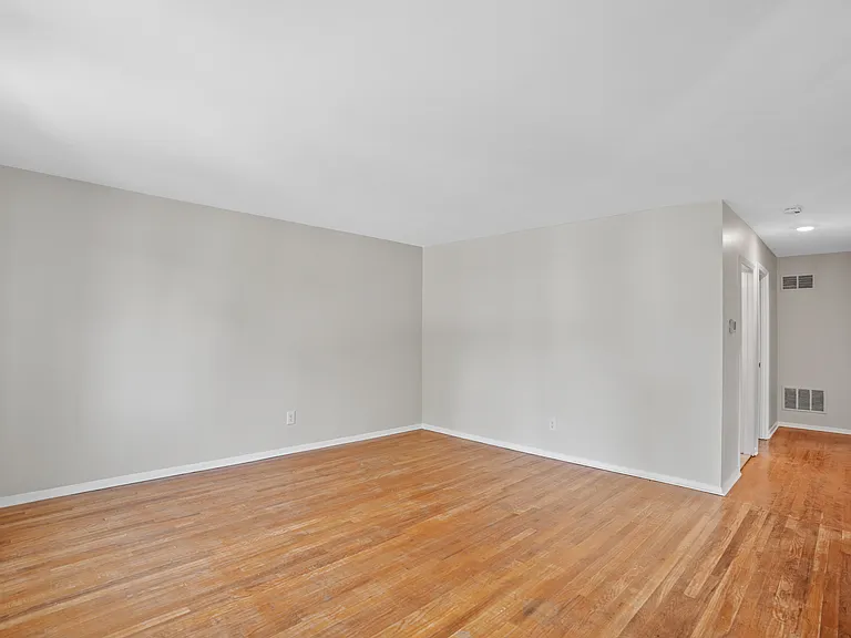 3307 Wild Cherry Rd — Photo 9