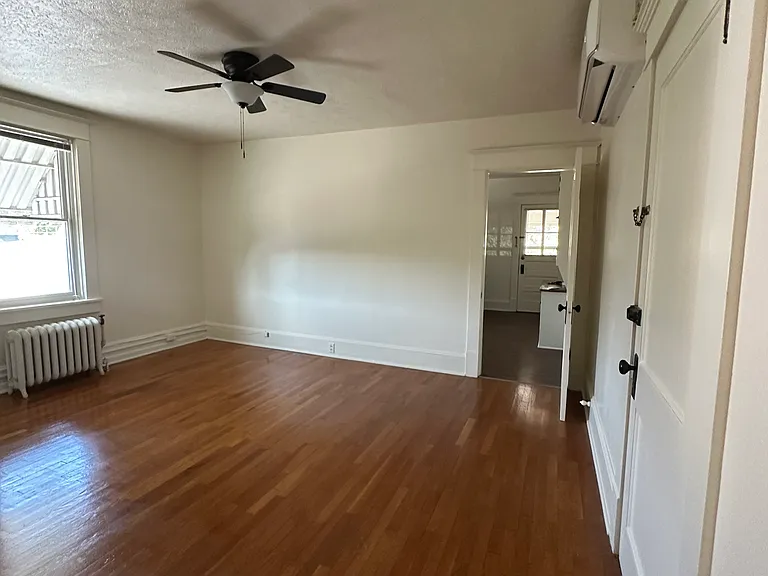 21 N Braddock St #2 — Photo 14