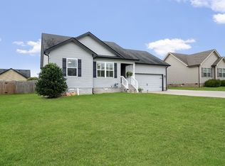 584 Tracy Ln, Clarksville, TN 37040