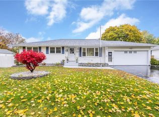 102 Veronica Dr, Rochester, NY 14617