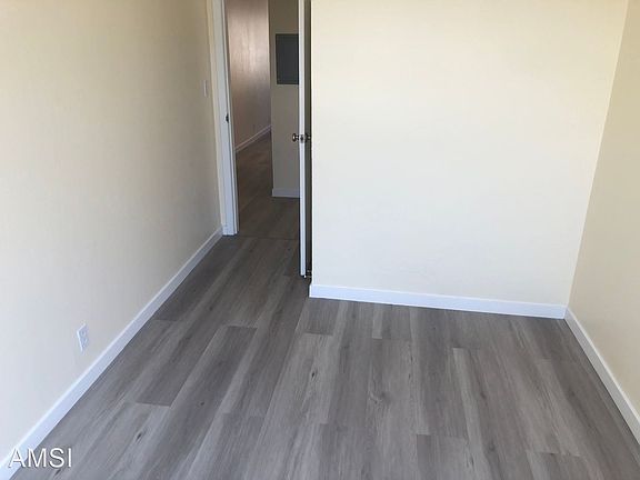 5th image of 30 Elizabeth St #1