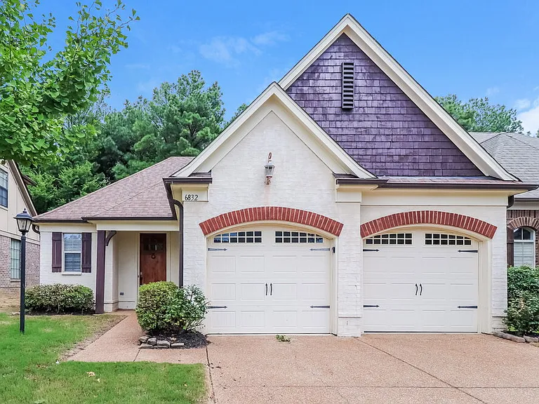 6832 Lagrange Grove Dr — Photo 1