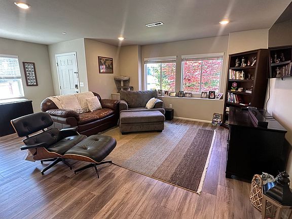 2nd image of 3508 Hoffman Hill Blvd