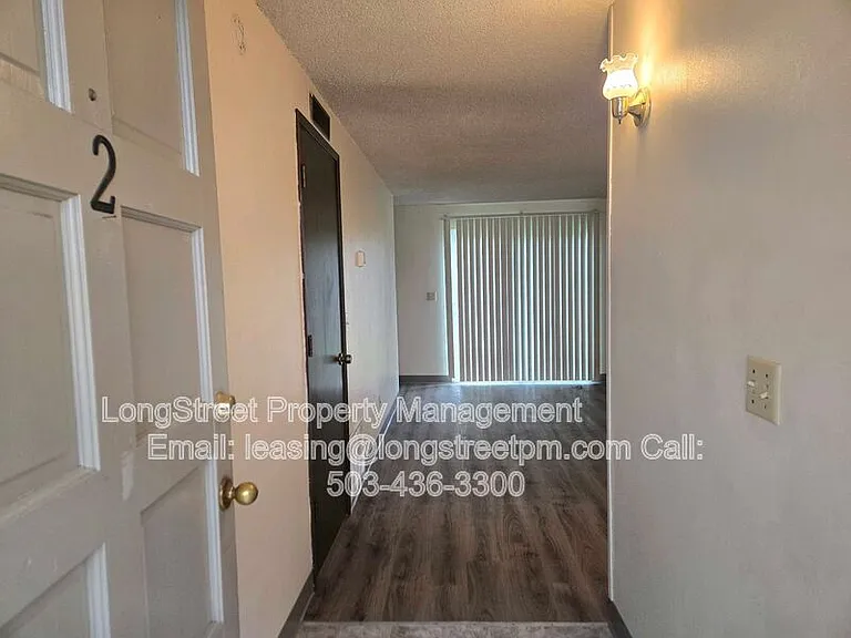 2145 NW Highland Dr #2 — Photo 4