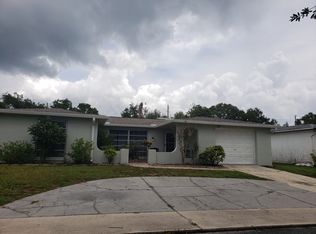 10030 Glen Moor Ln, Port Richey, FL 34668
