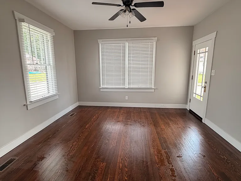 4730 Walter St — Photo 6