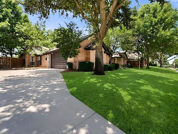 2nd image of 8337 Thornhill Dr