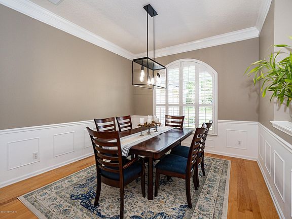 4th image of 12559 Arrowleaf Ln