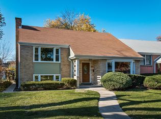 8110 Kilbourn Ave, Skokie, IL
