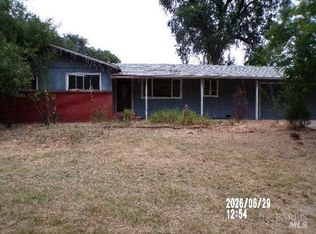 2621 Redemeyer Rd, Ukiah, CA 95482