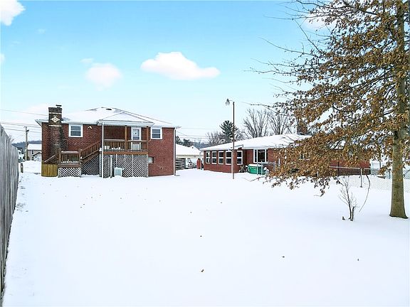 3rd image of 109 Delafayette St