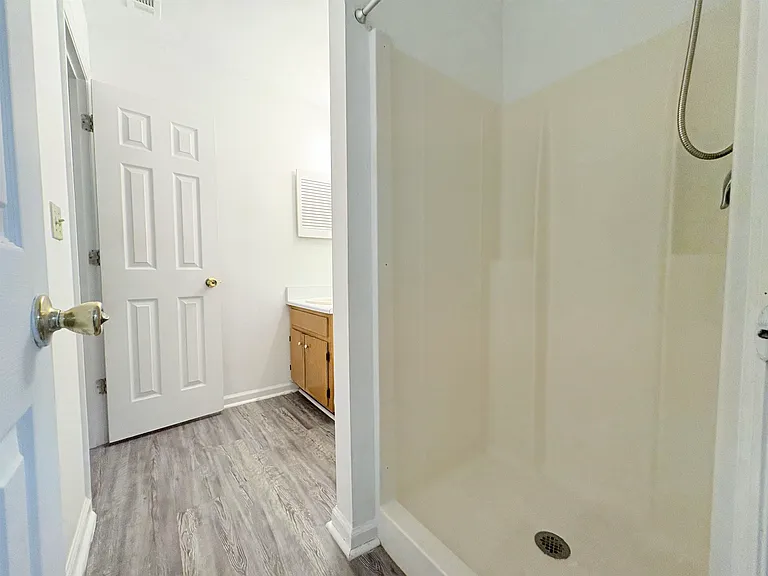 3910 Gaffney Loop — Photo 16