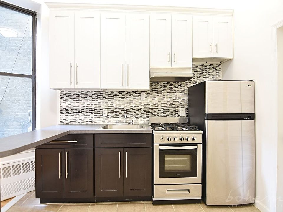 1st image of 35 Morningside Ave APT 3