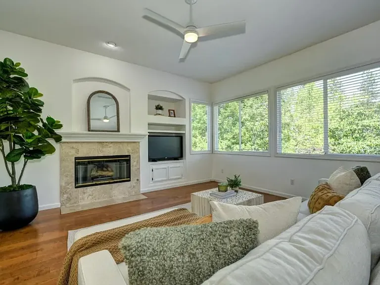 1665 Halifax Way — Photo 23