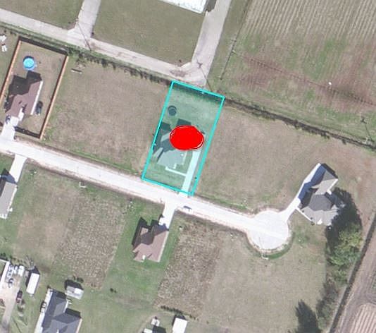 1st image of 131 Lillian Dr