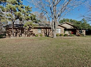 5709 Cherrywood Ln, Arlington, TX 76016