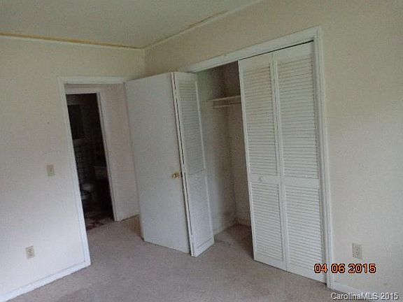 5th image of 2501 Dion Ave