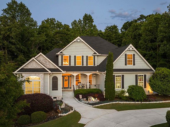 2nd image of 109 Creek Crossing Way
