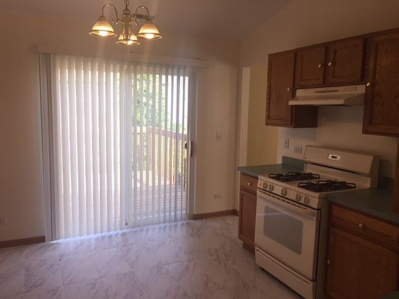 5th image of 1078 Stamford Ct
