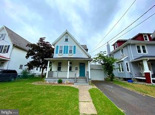 212 Delaware Ave, Riverside, NJ 08075