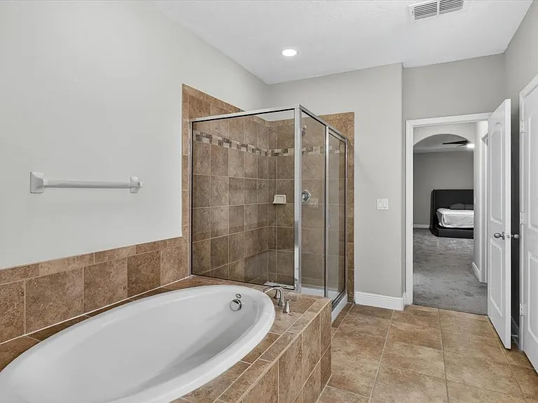 1389 Heritage Landings Dr — Photo 61