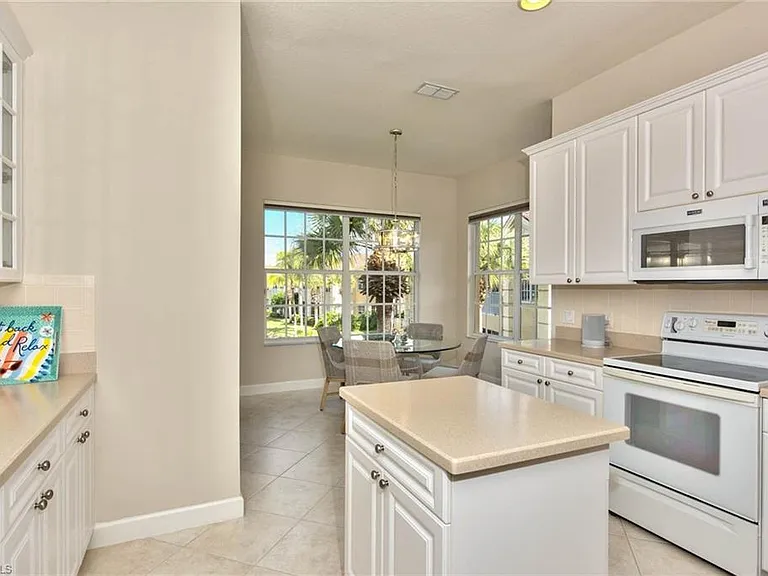 9657 Cypress Hammock Cir #202 — Photo 13