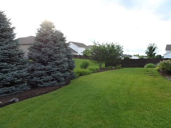 4th image of 3916 Regal Valley Dr